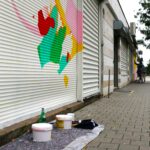 C'est dans le cadre d'un chantier participatif encadré par la JEEP-Meinau que la fresque street-art a été peinte