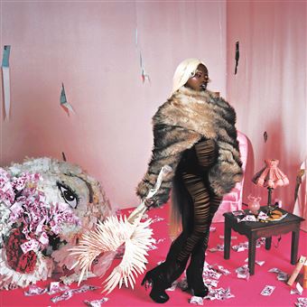 Méga BBL de Theodora, Universal, 2025